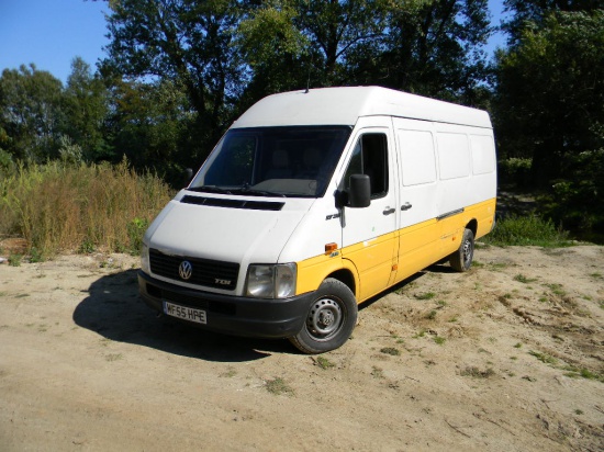 USŁUGI TRANSPORTOWE, PRZEPROWADZKI MIĘDZYNARODOWE I KRAJOWE