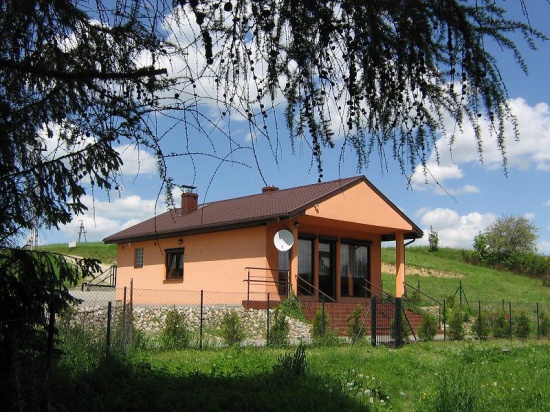 Dom nad stawem w Zbychowie wynajmę