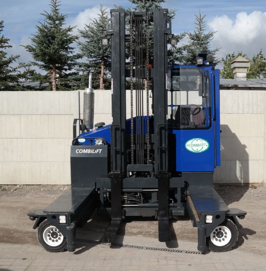 Wózek widłowy boczny, czterokierunkowy Combilift C4000 Cargolifts